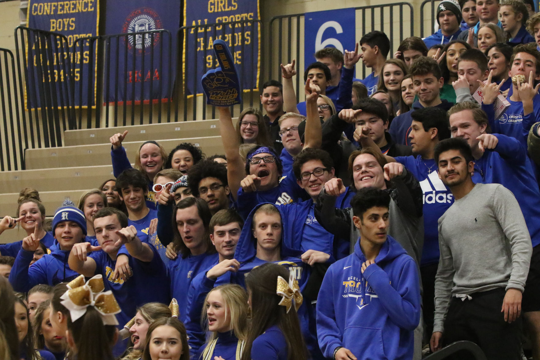 Faces: Highland Holiday Hoopfest